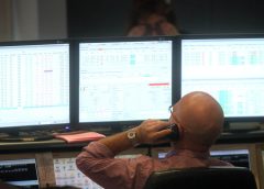 Borsa: Milano tiene, giù Stellantis, brilla Tim – Ultima ora – Ansa.it Borsa: Milano tiene, giù Stellantis, brilla Tim – Ultima ora – Ansa.it