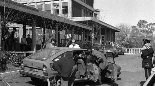 Ezio Tarantelli, 40 anni fa l’assassinio da parte delle Br. Mattarella: ‘Martire del fanatismo ideologico’ – Notizie – Ansa.it Ezio Tarantelli, 40 anni fa l’assassinio da parte delle Br. Mattarella: ‘Martire del fanatismo ideologico’ – Notizie – Ansa.it