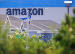 Amazon sostituirà mezzo milione di posti con i robot – Notizie – Ansa.it