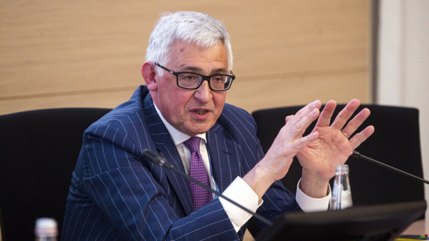 Cipollone (Bce), 66% pagamenti digitali in mani non europee – Notizie – Ansa.it