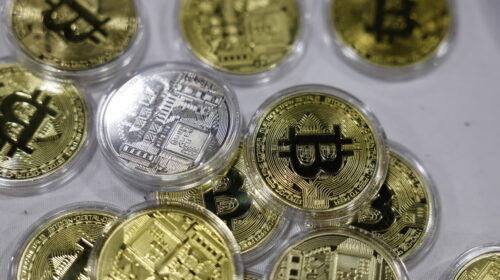 Crac bitcoin, condanne a 5 anni e risarcimenti da 14 milioni – Notizie – Ansa.it Crac bitcoin, condanne a 5 anni e risarcimenti da 14 milioni – Notizie – Ansa.it
