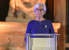 Lagarde, stiamo preparando il contante digitale – Notizie – Ansa.it