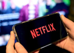 Netflix valuta di acquistare Warner Bros Discovery – Notizie – Ansa.it