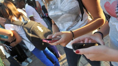 ‘Niente social per gli under 14’, causa contro Meta e TikTok – Web & Social – Ansa.it