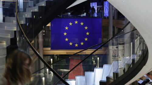 Ue, TikTok e Meta violano regole digitali su trasparenza – Notizie – Ansa.it