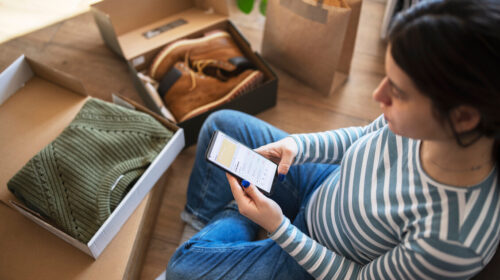 Il 47% delle donne italiane vittima di violenza digitale – Future Tech – Ansa.it