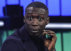 Il TikToker Khaby Lame vende la societ&agrave; e crea un avatar digitale con l’IA – Notizie – Ansa.it