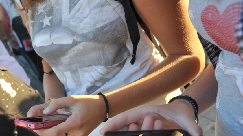 Presidente Agcom, il parental control sui telefonini sta funzionando – Web & Social – Ansa.it