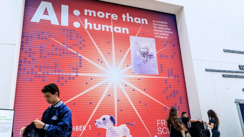 Illusione di sapere dell'IA, 'pericolo per stampa e democrazia'